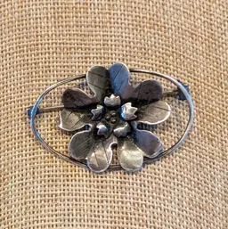 Vintage Sterling Silver Flower Oval Ring Brooch Pin 5 Petals 1-3/4 x 1-1/8" 6g