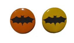 #01 Batman Orange Yellow Pinback Button Badges 2 Original 1989 Licensed Official Bat