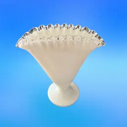 30 Silver Crest Fan Vase