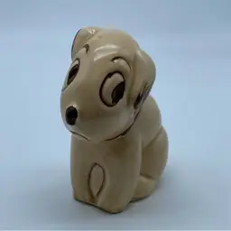 #1460 Vintage Denby Bourne Pottery Byngo dog figurine.