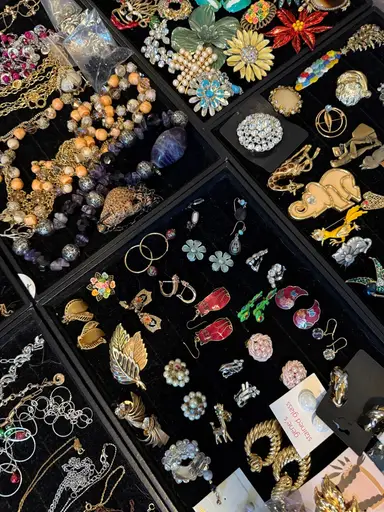 Jewelry In The Morning 