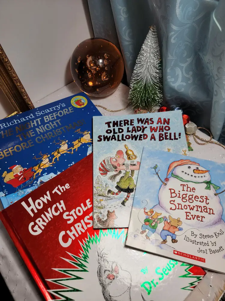 A set of 4 Children's Christmas books