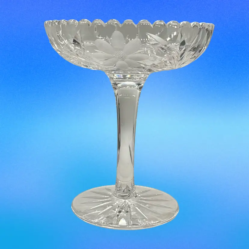 29. Vintage American Cut Glass Intaglio Pattern Footed Candy Dish