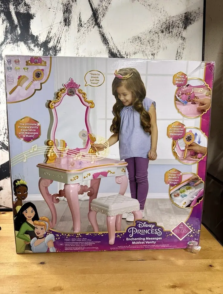 Disney Princess Ultimate Musical Vanity with Enchanting Messages & Celebration S