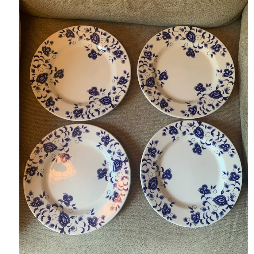 Eliza Pier 1 Dessert Plates Made In Italy 7 X 7/8 Inches