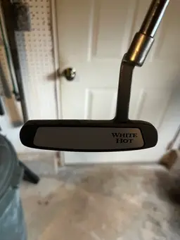 Odyssey White hot #4 Putter