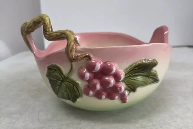 HULL ART POTTERY TOKAY TUSCANY FRUIT BOWL #7 PINK NEAR MINT 1958