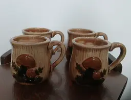 Vintage Set of 4 Ceramic Merry Mushrooms Coffee Mugs Tea Cups 1980s