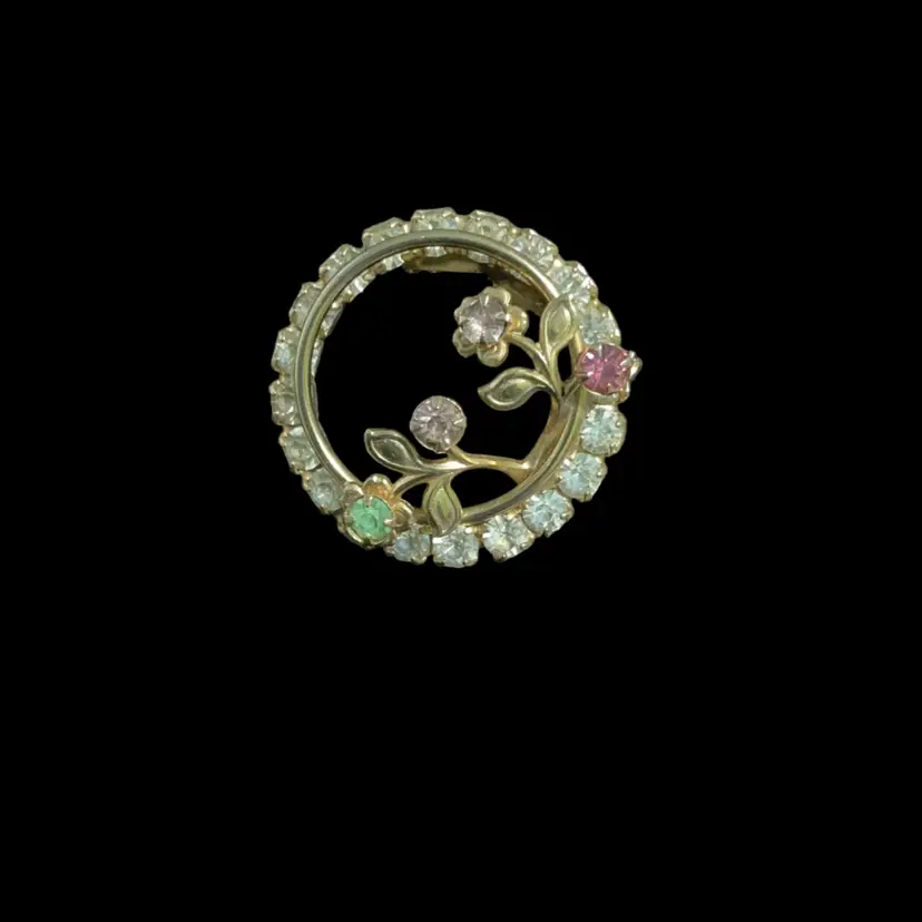 Vintage Goldtone Floral Flower Circle/ Wreath Brooch. Featuring Multi Color Glass Rhinestones. Not Signed
