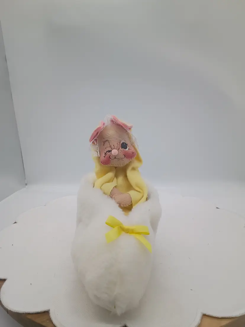 Vintage Annalee Mouse in Bunny Suit Sleeping in a Fuzzy Slipper Easter #092592.