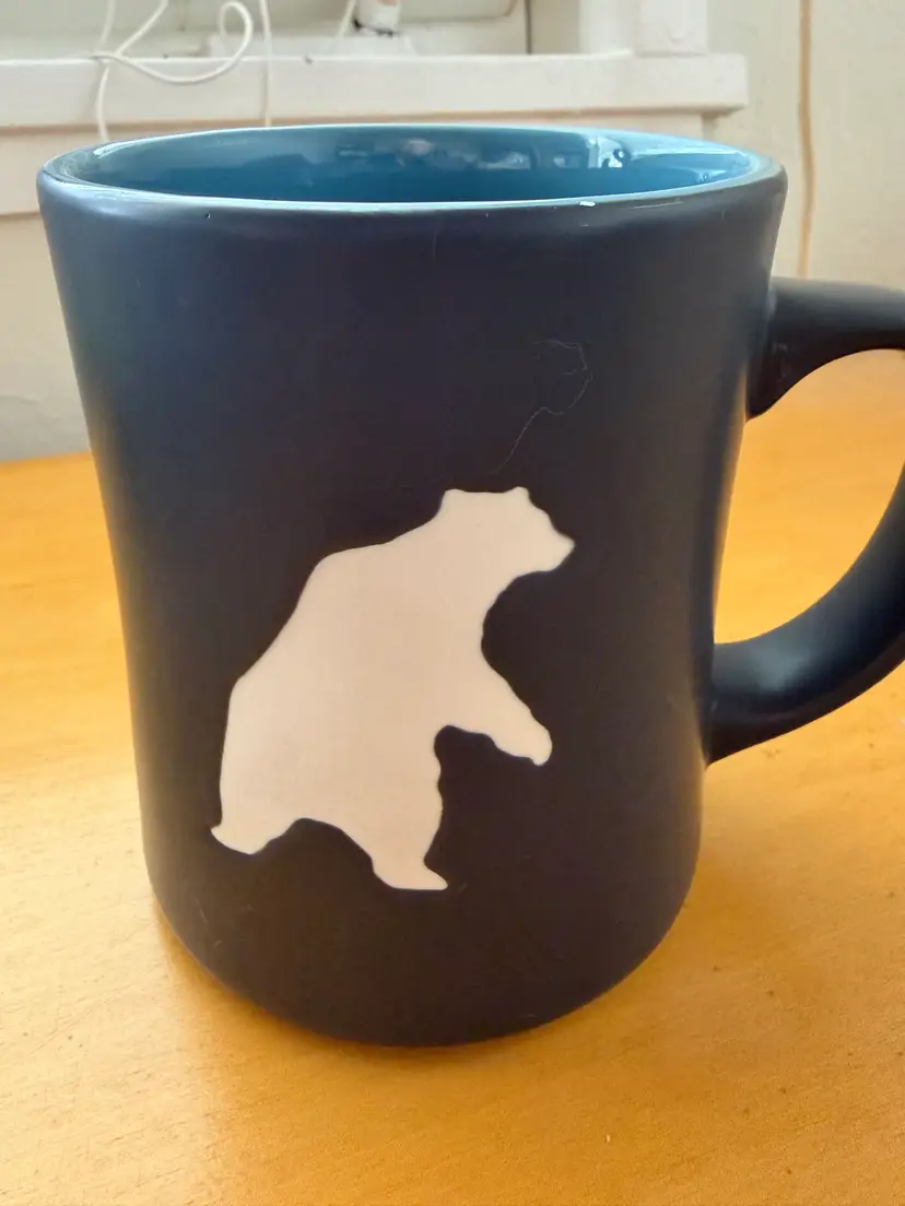 Retired Starbucks Bear Mug *AS IS* Small scratch