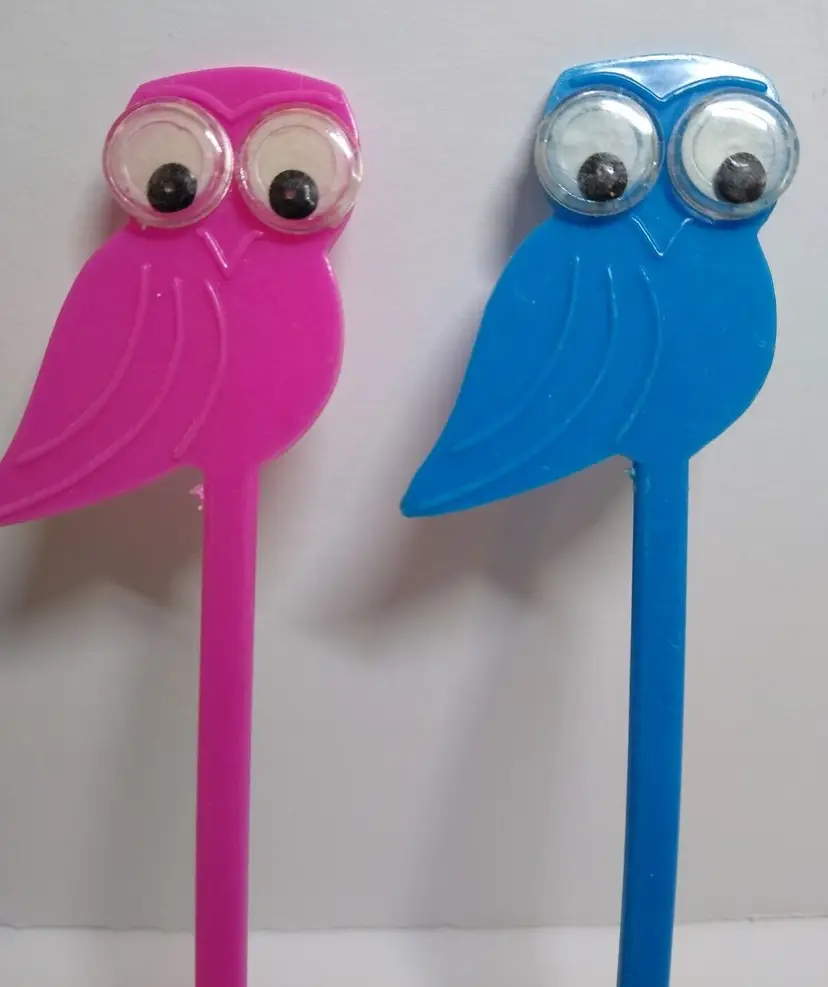 Owl Swizzle Sticks (2) Hard Plastic Pink And Blue Hong Kong Moving Google Eyes