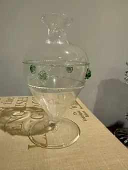 MISS ROSE BUD VASES CLEAR WITH GREEN DOTS