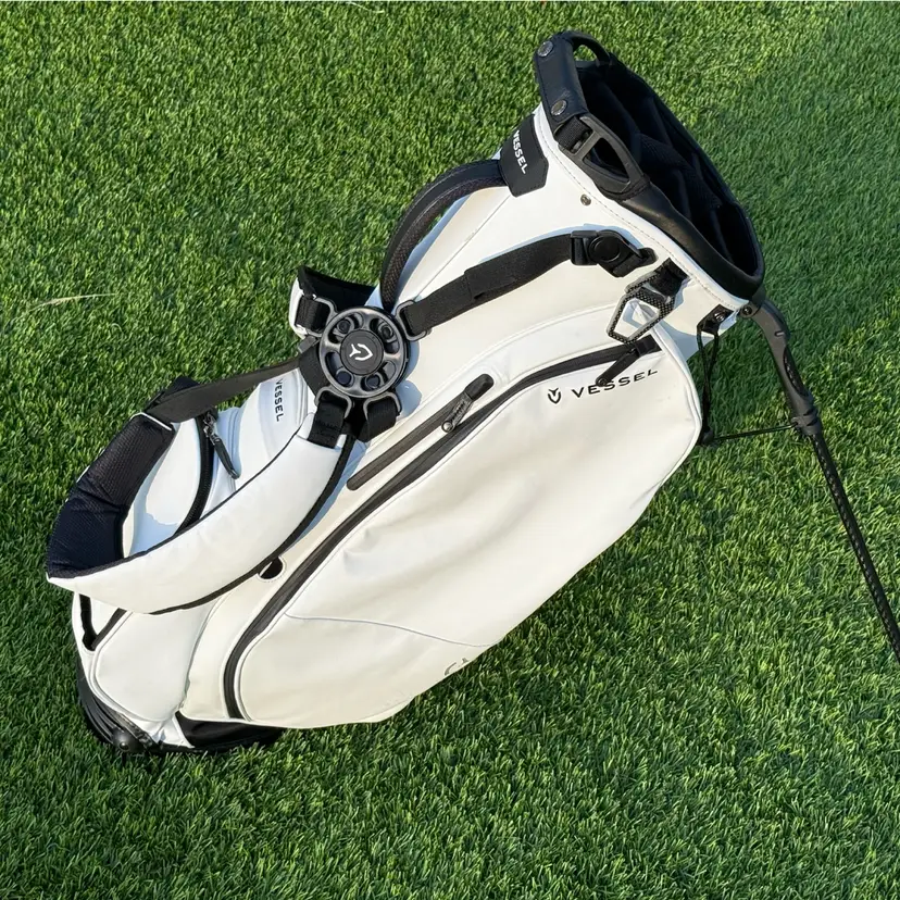 Vessel Player 3.0 Stand Bag | White/Black | 6-Way Top | Dual Strap