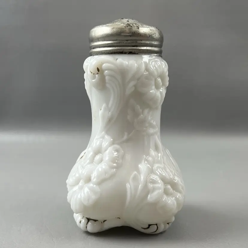 Vintage Westmoreland Milk Glass Blooming Flower Shaker Glows 4.75"