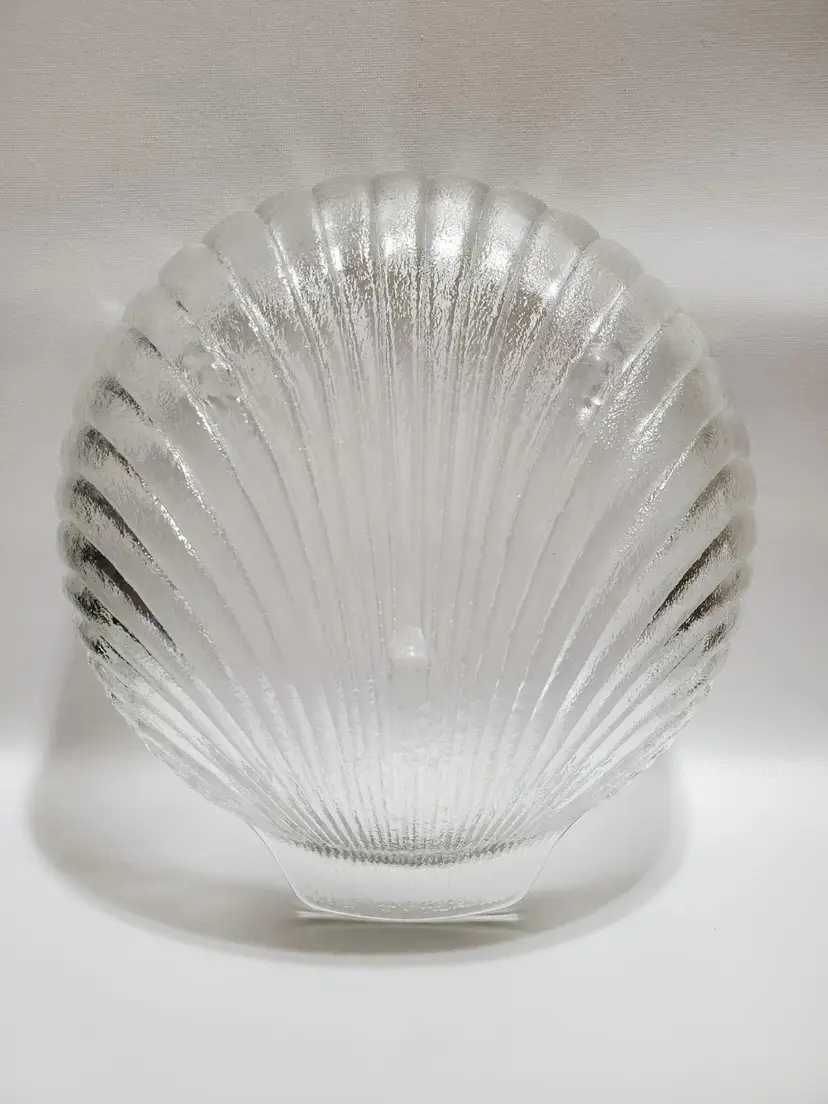 Vintage 1970s Anchor Hocking Shell Pattern 11" Serving Bowl Clear Textured Glass