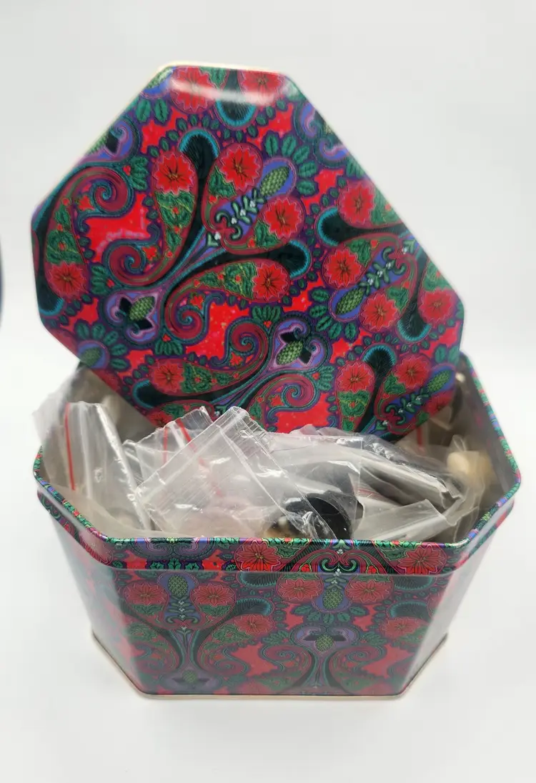 Tin of Vintage Buttons