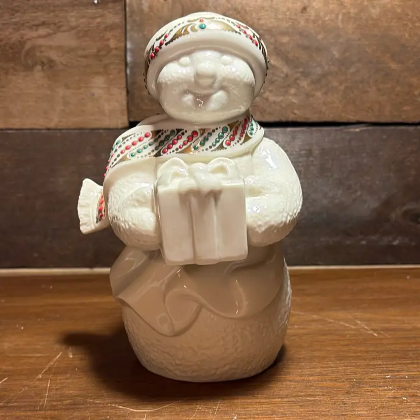 101. Lenox China Jewels Collection Merry Berry Snowpeople Figurine