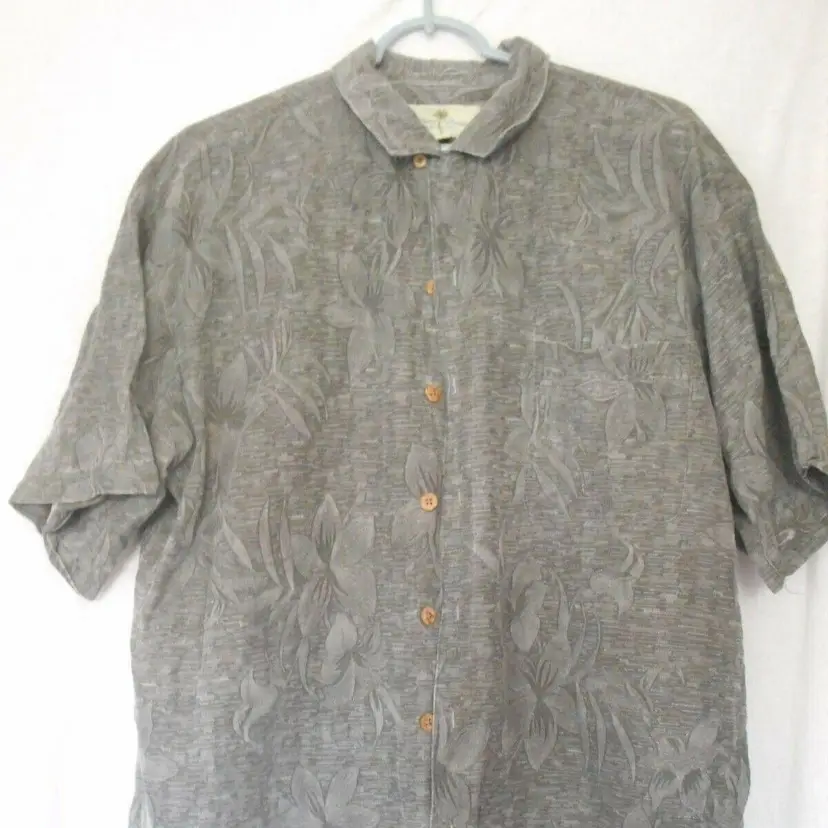 Washable Silk Size XL 100% silk Grey Floral Hawaiian shirt Destination Wedding