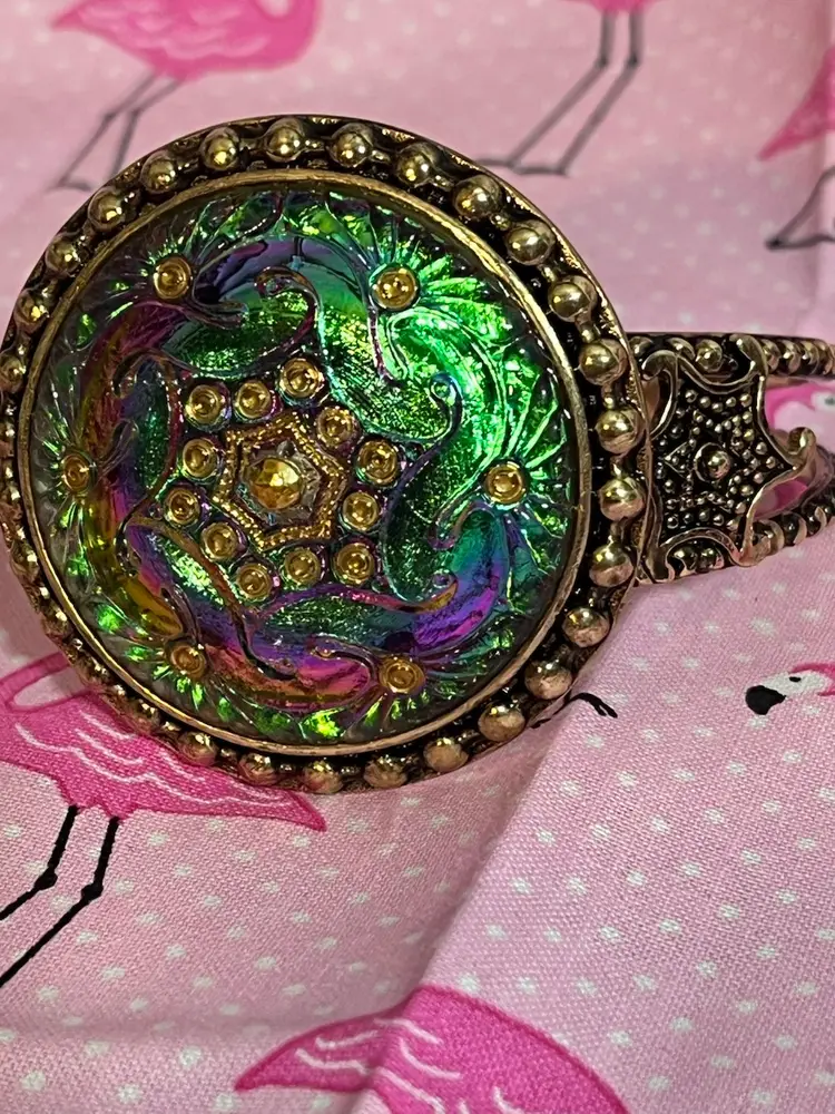 Amy Kahn Russell Large Bronze Iridescent Purple and Rose Tones Art Glass Cuff