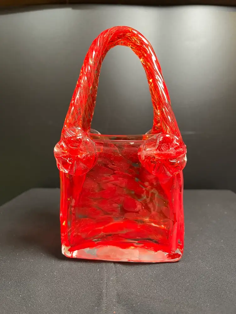 #01 Red & Clear Art Glass Hand Bag-w/ Twisted Rope Like Handles-The Red Has Hints of Orange. Clear Glass is UV Reactive w/ 365. With a 395 I'm Pretty Sure It Would Also Glow Orange. Lot 60