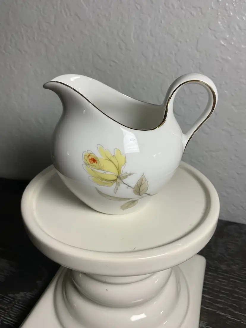 Vintage Creamer Bavaria Liane Roses