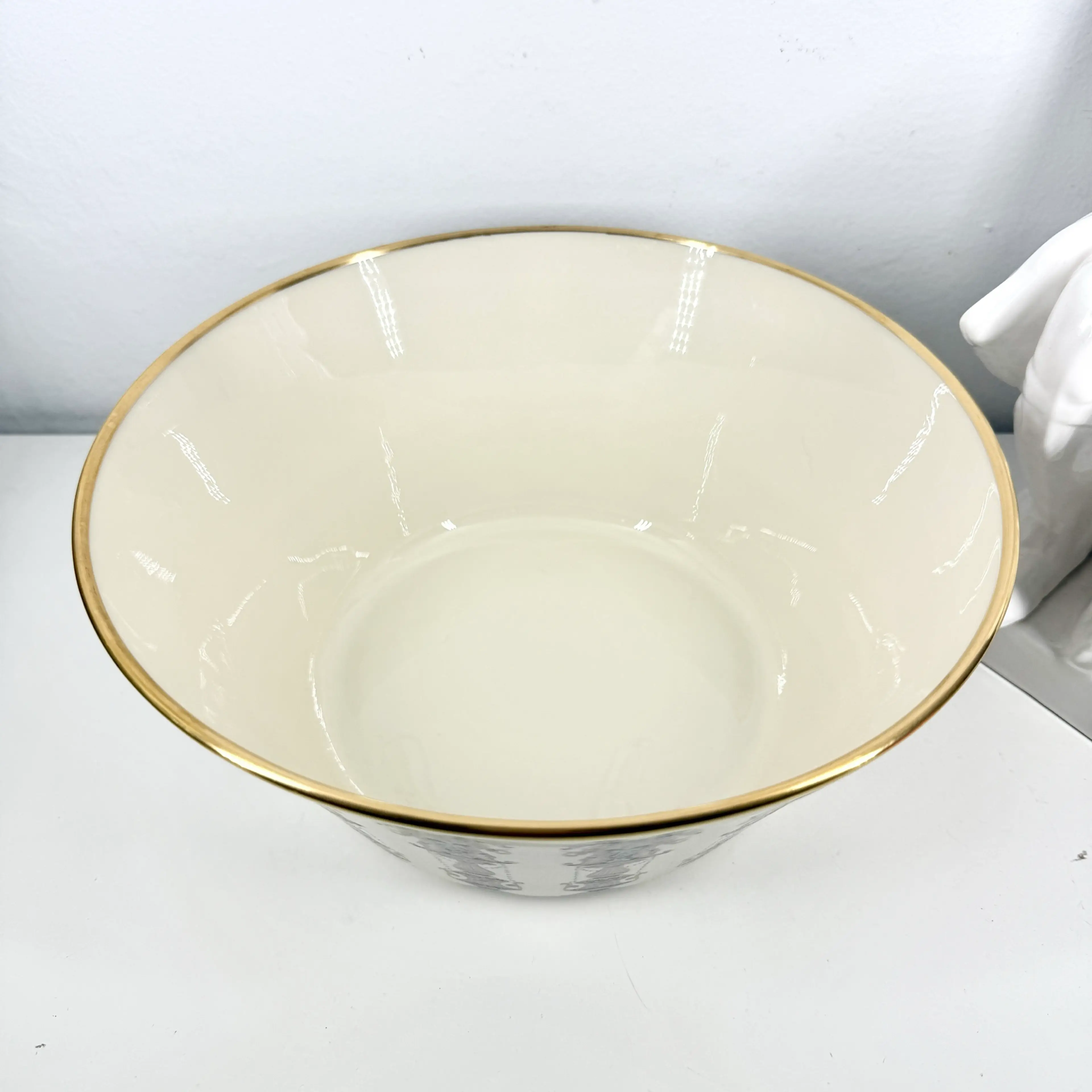Image 2 of 7
