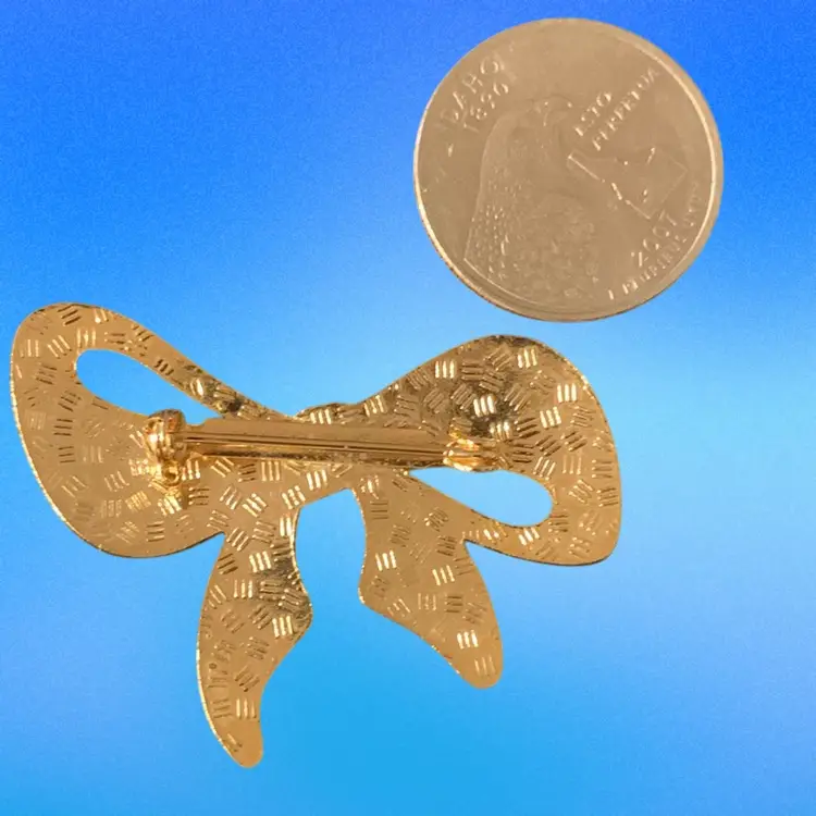 Gold Tone Enamel Bow Brooch Red And Pink Flowers On Blue Background