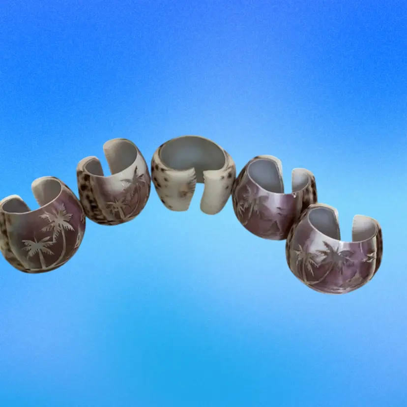 Gorgeous Set Of 5 Beach Hobo Motif Design Napkin Holders. Made Out Of Cowrie Tiger Shell .