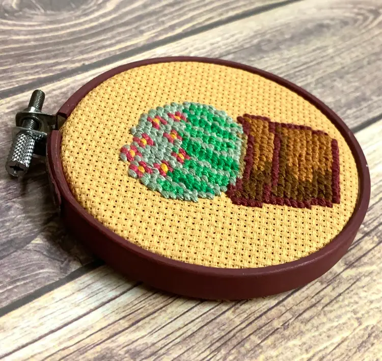 Cactus Mini Hand-Embroidery Hoop 3"