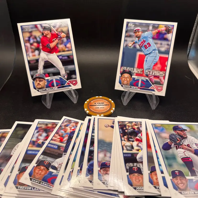 Minnesota Twins 2023 Topps Complete Team Set