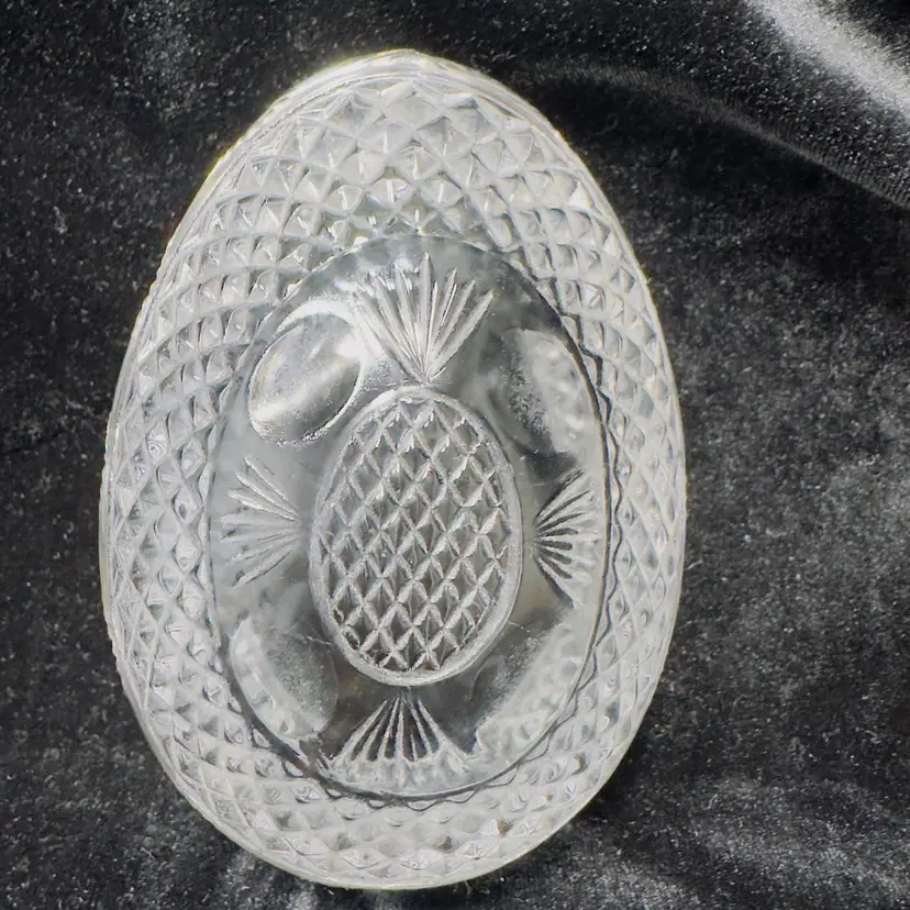 #1916 Vintage Avon Clear Glass Trinket Dish Pineapple Design, diamond point overall