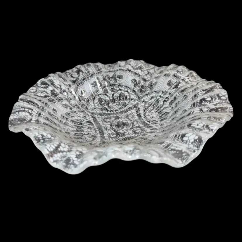 Frosted Glass Ruffled Edges Decorative Serving Bowl 10.5” Diameter Excellent Condition Vintage