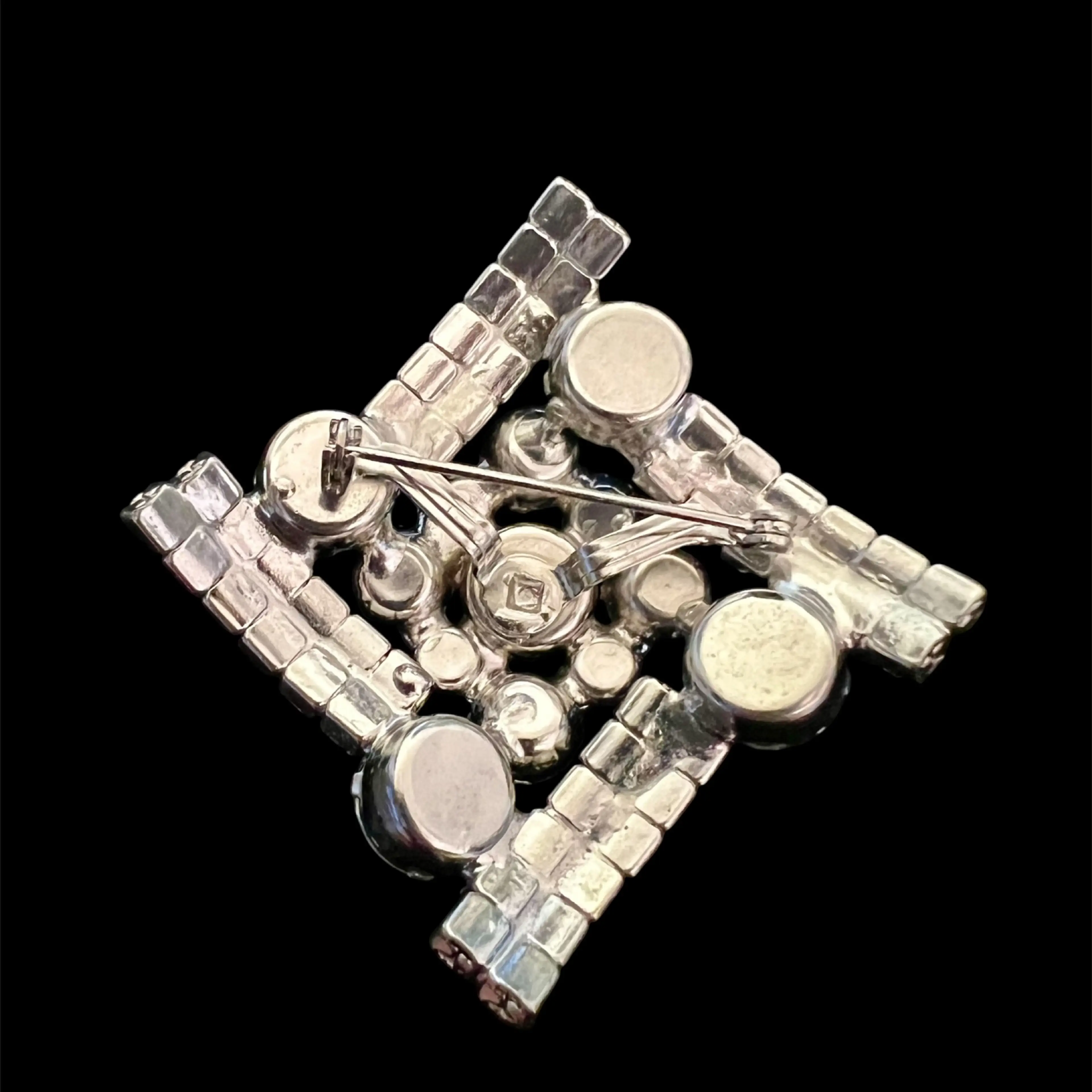 Image 4 of 4