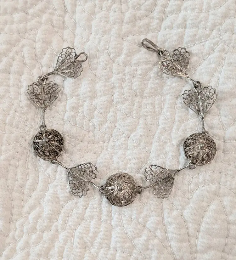 Vintage Sterling Lightweight Domed Filigree Bracelet