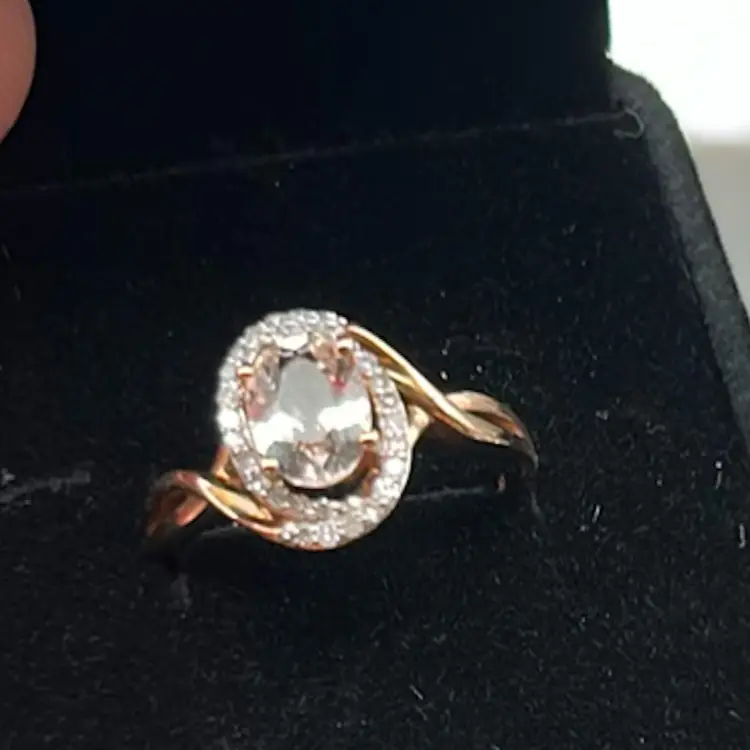 10K Rose Gold Morganite & Diamond Halo Ring Size 7.75
