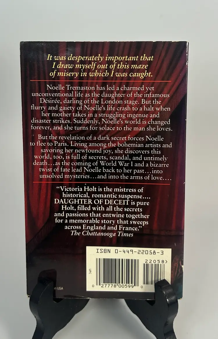 Vintage 'Daughter of Deceit' By Victoria Holt 1992 Paperback Fawcett Crest Book