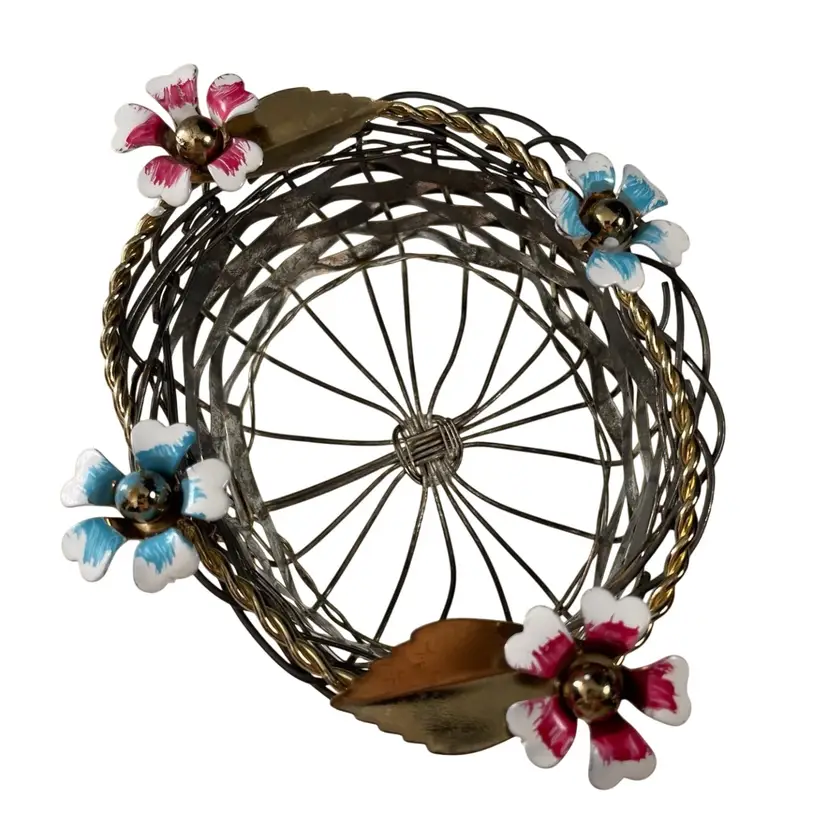 Vintage Silverplate Wire Woven Basket with Flowers Metal Trinket Dish Decor (5.5")