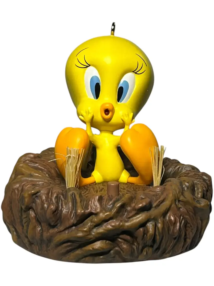 Hallmark Ornament Tweety I Tawt I Taw A Puddy Tat Looney Tunes Magic NOB