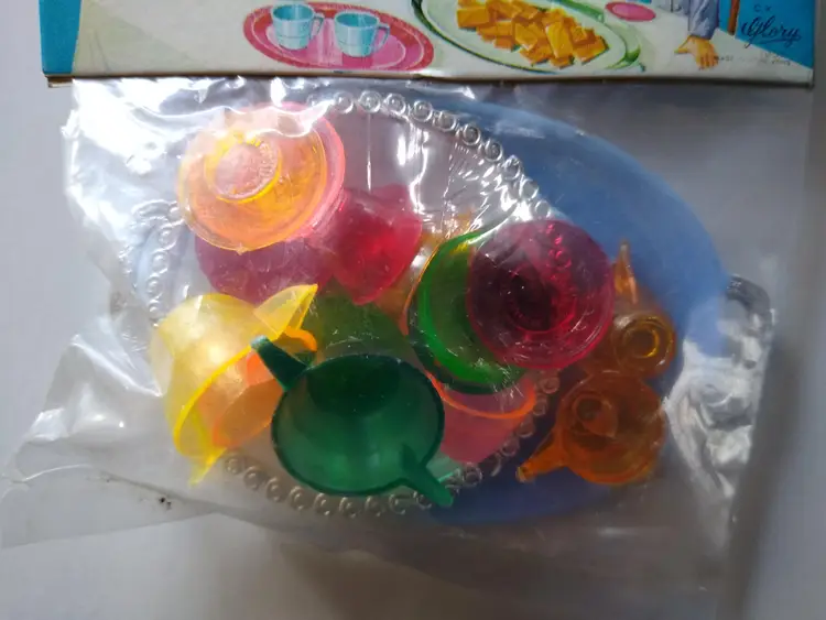 Mickey Mouse Bugs Bunny Sealed Plastic Toy Play Tea Set Hong Kong 1951 VINTAGE