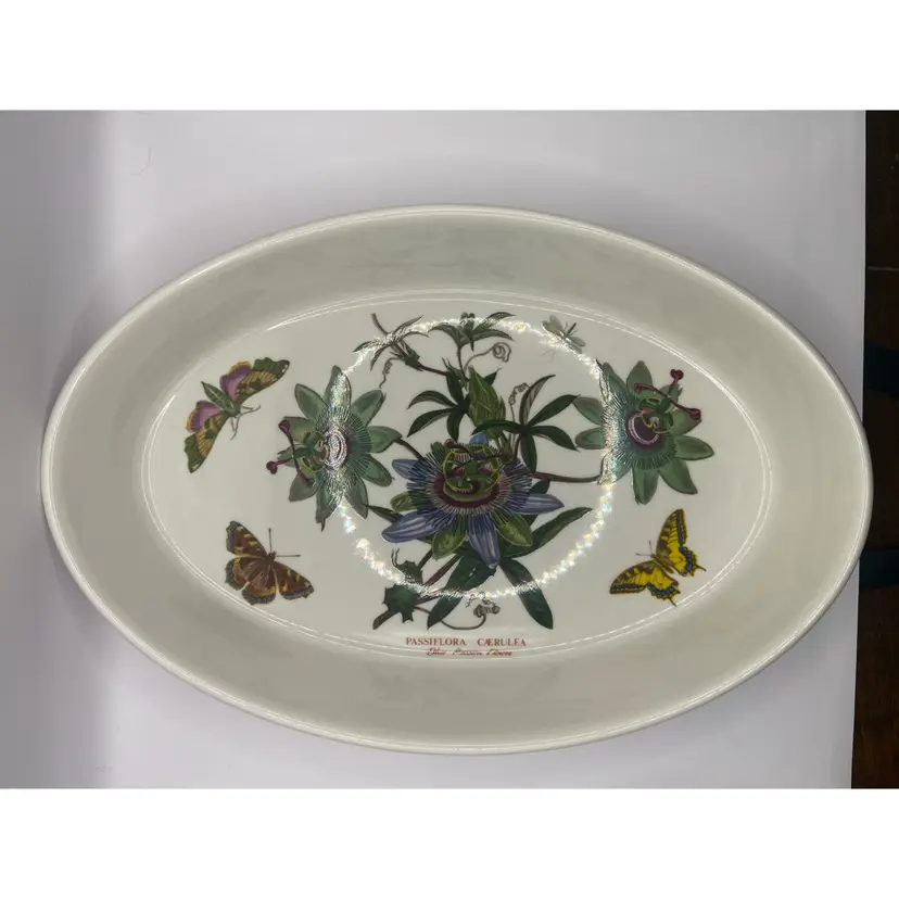 Portmeirion England 14 x 9 1/2” Casserole, Botanical Garden Blue Passion Flower
