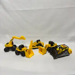 1 lot of 5 Construction toys. CAT