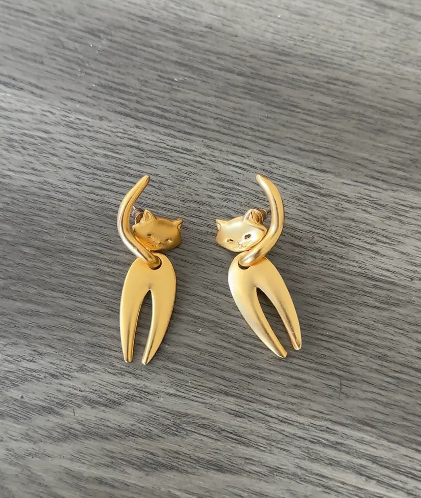 Vintage JJ Jonette Cat Brushed Gold Tone Moving Dangle Earrings 2" Pair