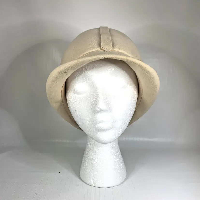 Ivory Wool Doeskin Jockey Hat Vintage 70s ADOLFO Union Made USA Equestrian READ