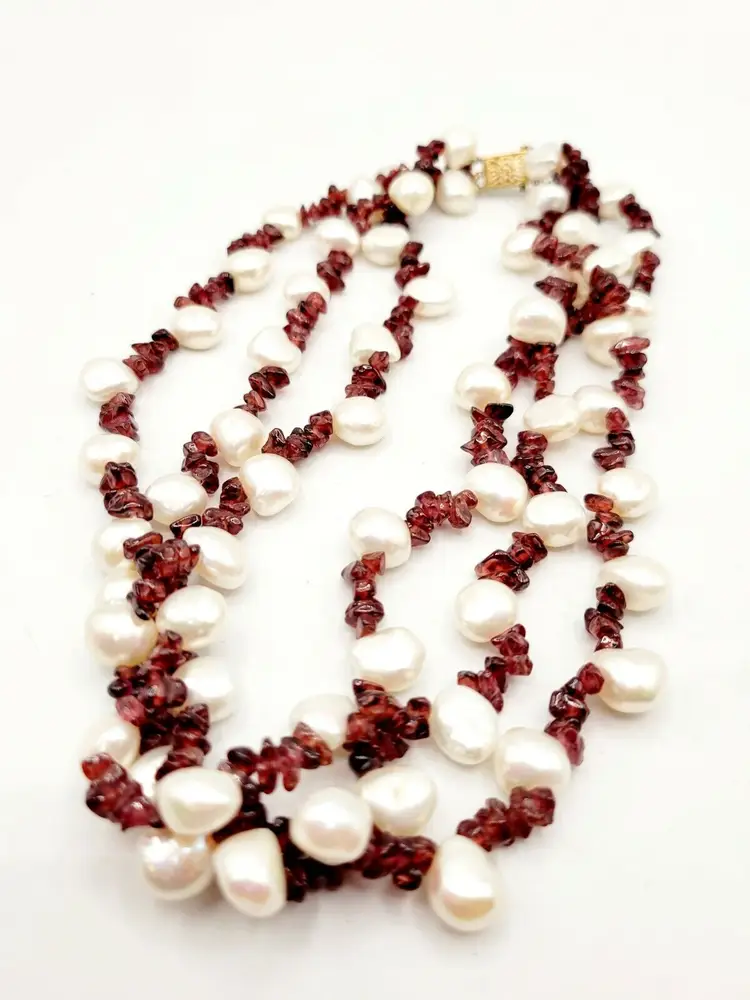 Vintage Estate Cultured Baroque Pearls Garnet Necklace w/ 14kt Gold Clasp A2671