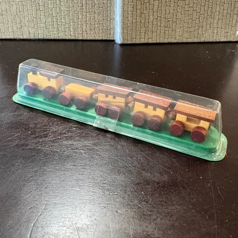Train Set - Tan And Red