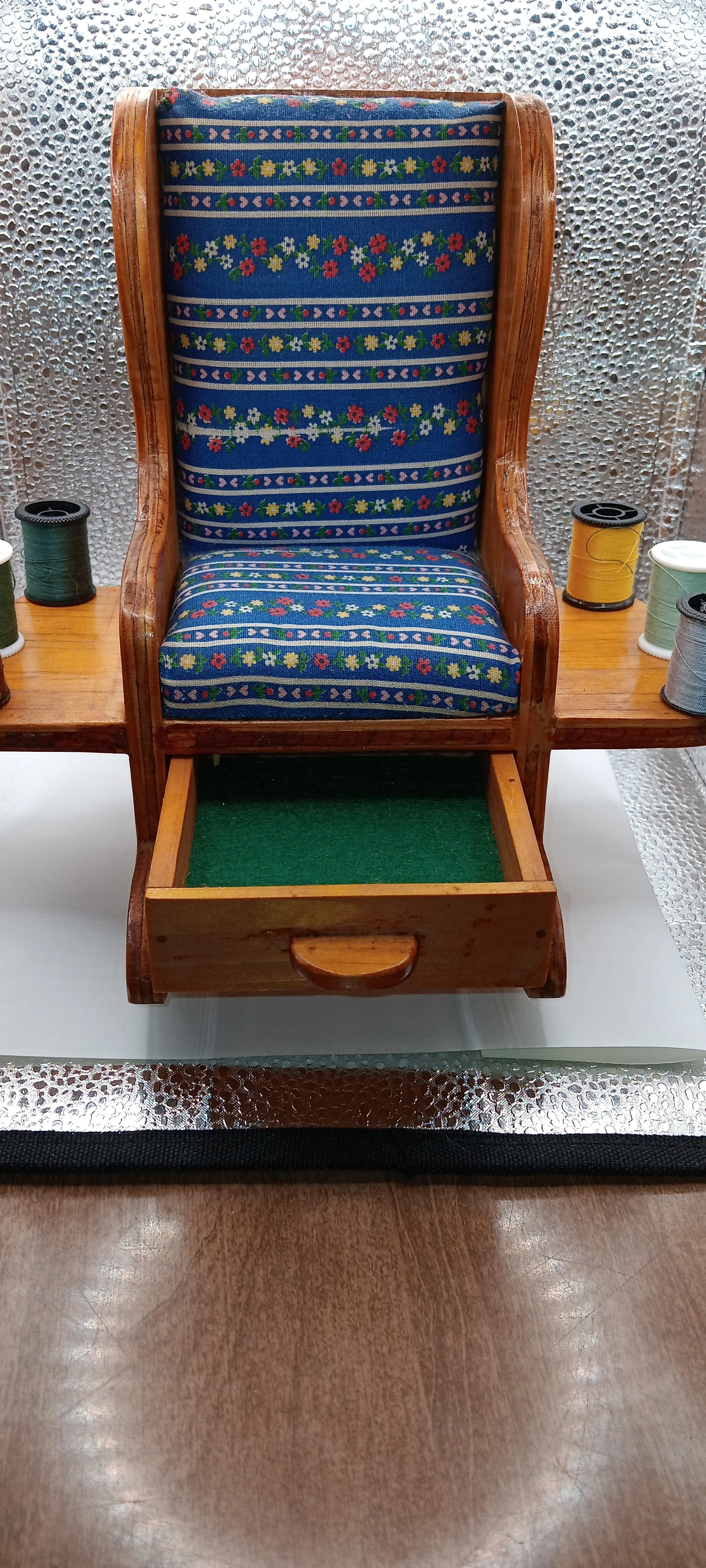 Image 2 of 4