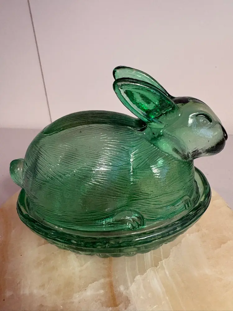 Green Glass Rabbit Bunny Trinket Box / Candy Dish