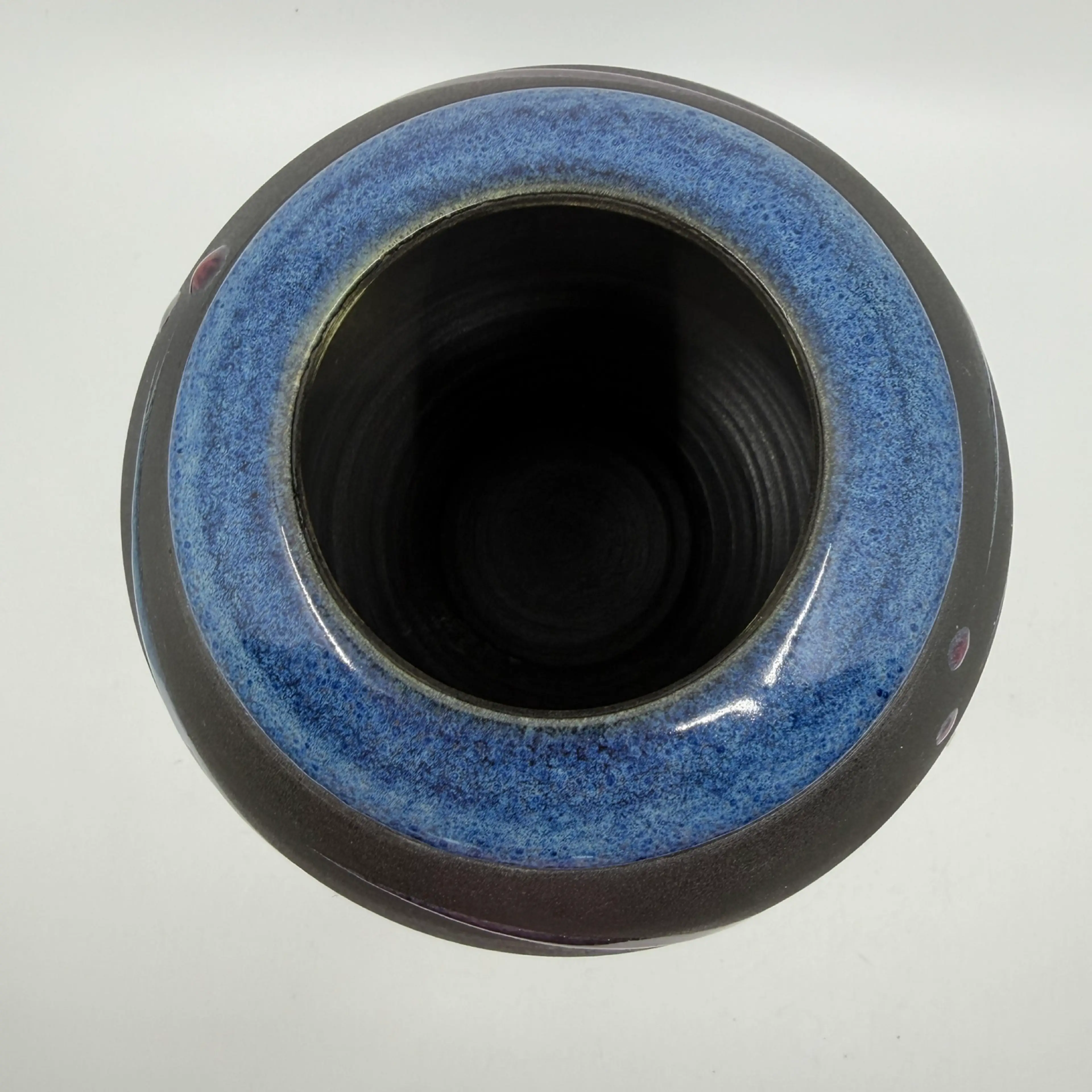 Image 3 of 6