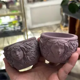 Purple Venus Pots. Fits Smaller 2.75-3in Pot. Makes Cute Set Up For Plant Pics. 2 Pots For $5